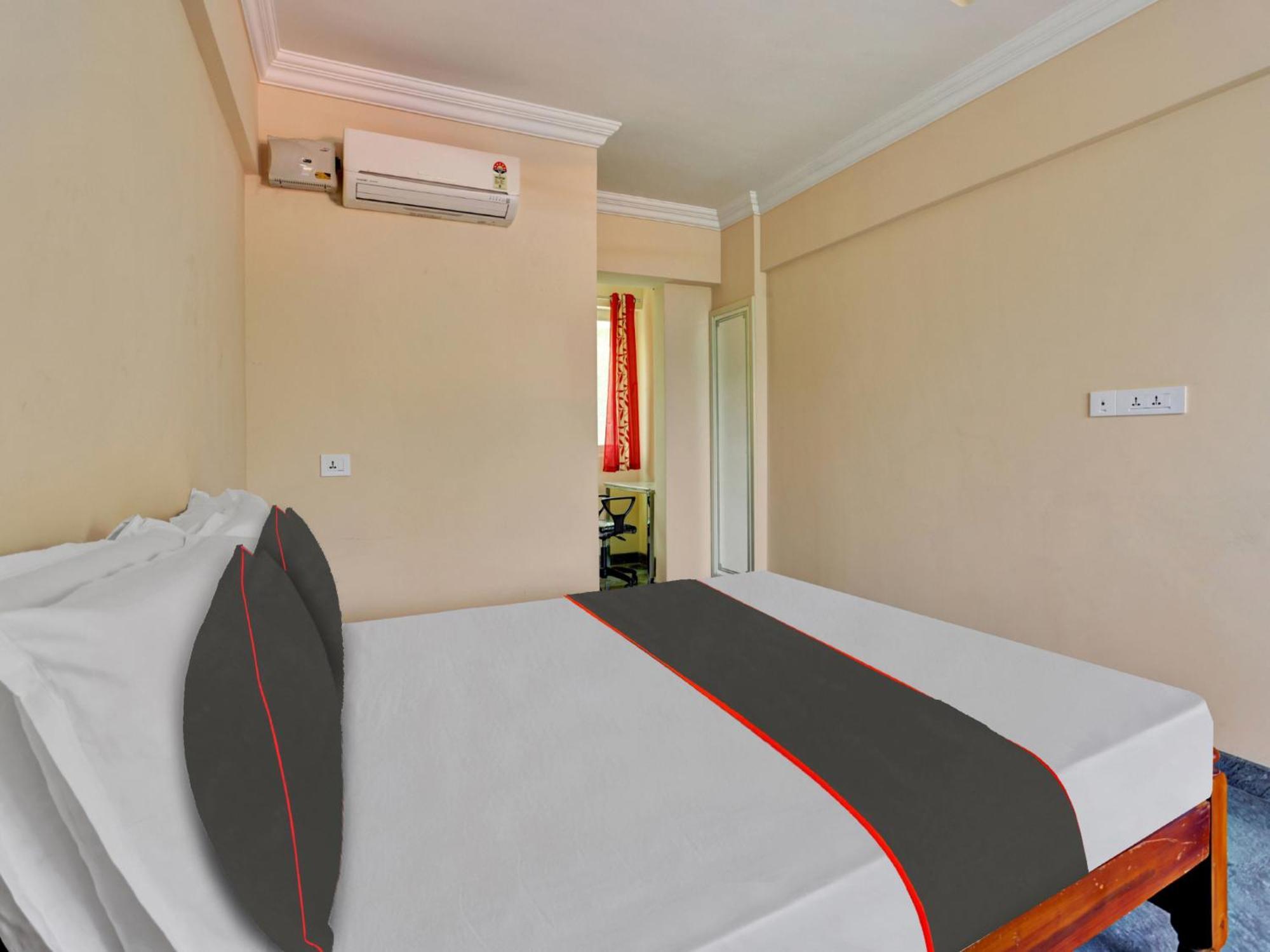 Family Castle Hotel Thiruvananthapuram Exterior photo