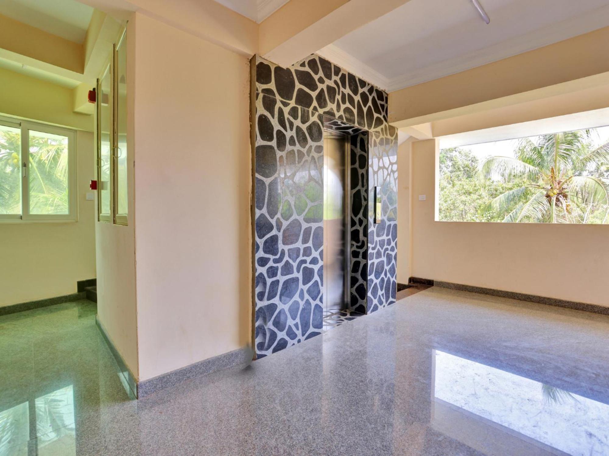 Family Castle Hotel Thiruvananthapuram Exterior photo