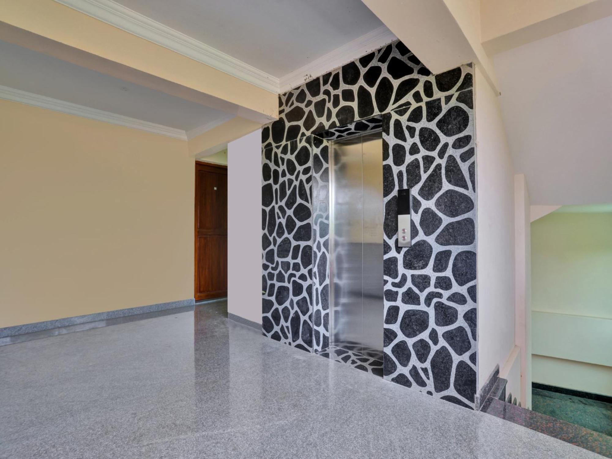 Family Castle Hotel Thiruvananthapuram Exterior photo
